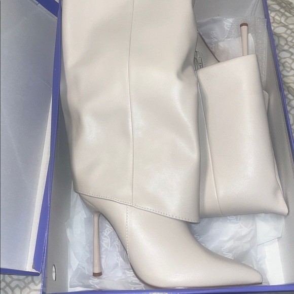 Elegant Bone Knee High Women's Boots - Picture 3 of 4